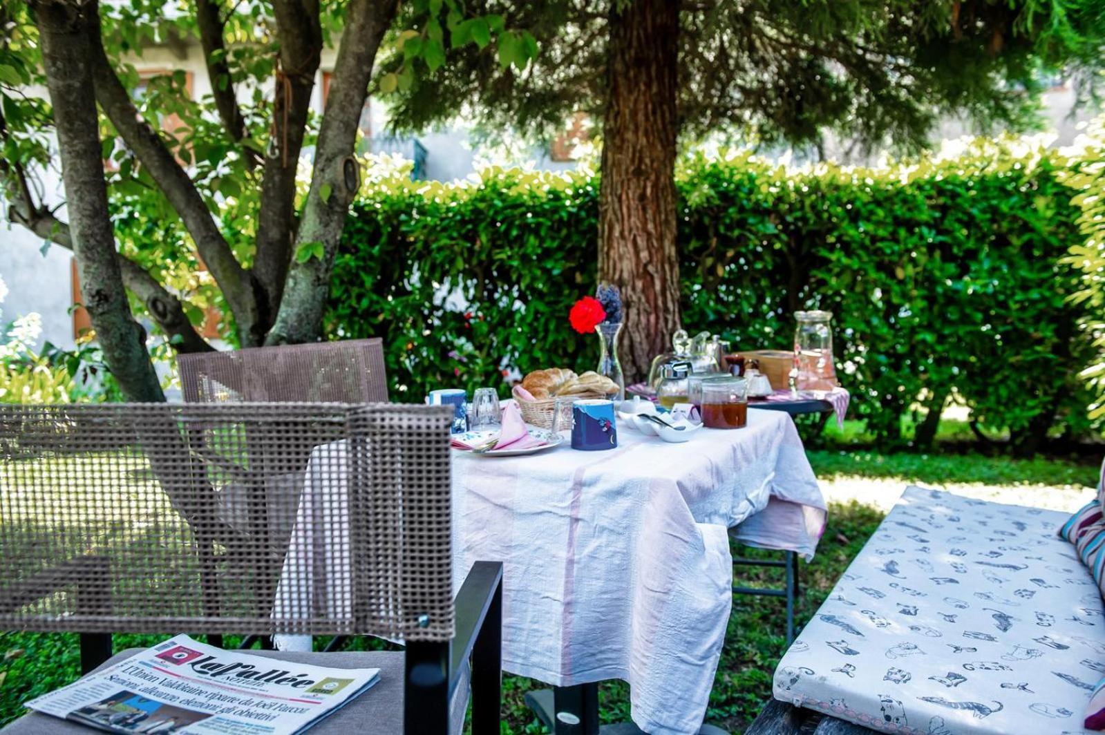 Bed and Breakfast Il Pellegrino Issogne Екстер'єр фото
