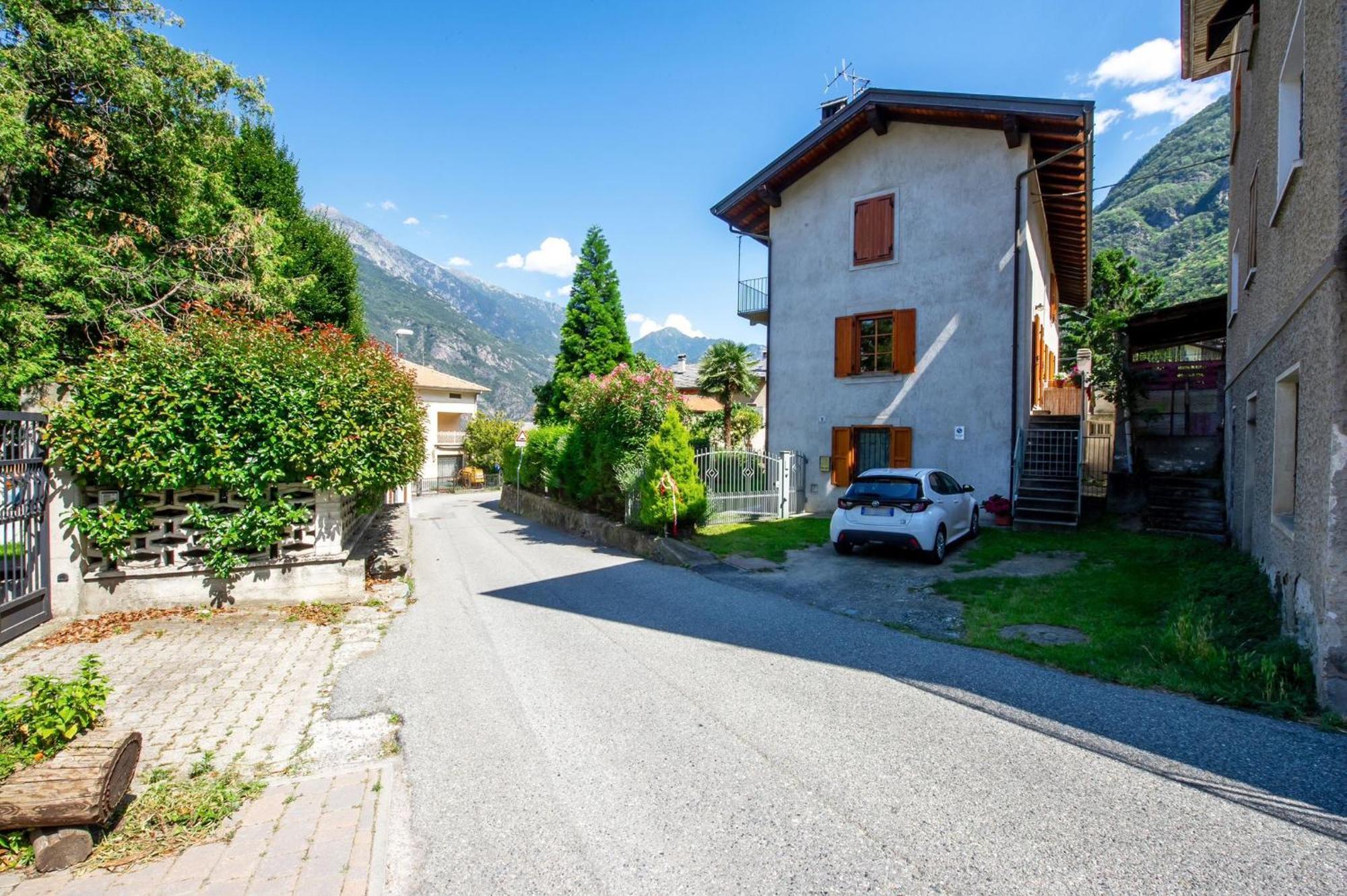 Bed and Breakfast Il Pellegrino Issogne Екстер'єр фото